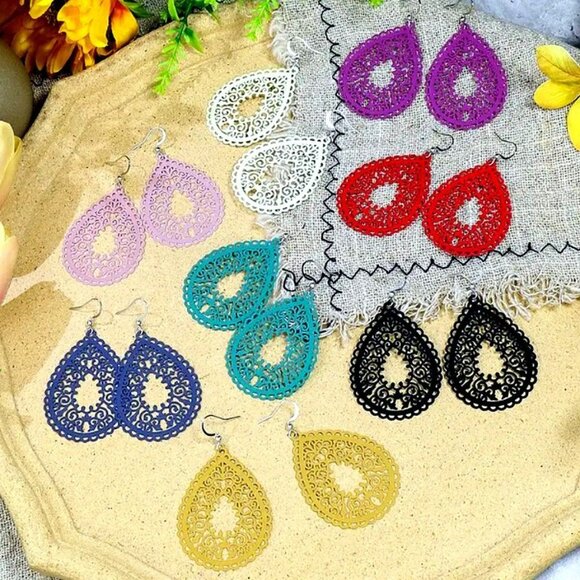 Ophelia Filigree Teardrop Water Drop Dangle Earrings Sweet Red Gift Packaged - Picture 2 of 8